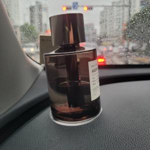 지오바니 프리미엄 차량용 디퓨저 미니 방향제 160ml 2구 세트 + 고정 겔패드 포함